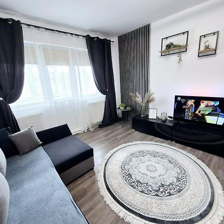 Christal Apartment باكاو المظهر الخارجي الصورة