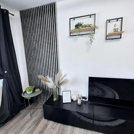 Christal Apartment باكاو المظهر الخارجي الصورة